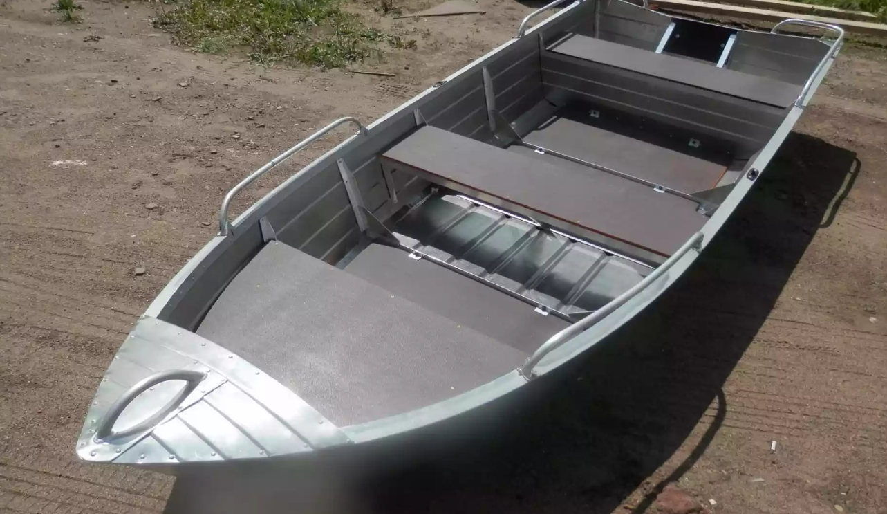 Алюминиевая лодка Вятка-Профи 32 в Ставрополе