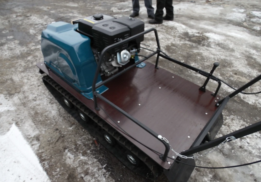 Мотобуксировщик AhtaR LR13 с реверс-вариатором Буран (задний ход) в Ставрополе