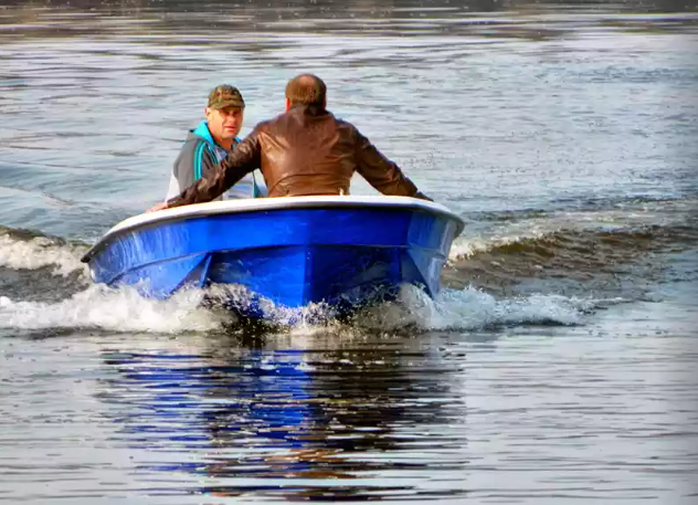 Стеклопластиковая лодка Wyatboat 430 тримаран в Ставрополе