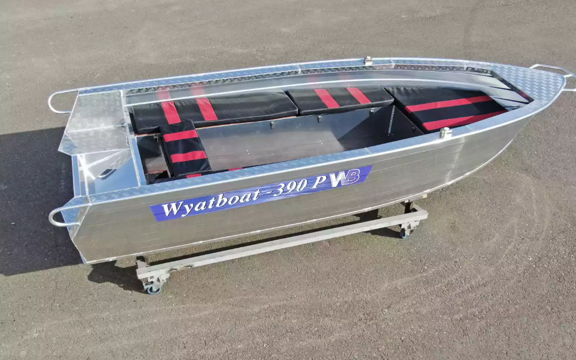 Алюминиевая лодка Wyatboat-390РМ увеличенный борт в Ставрополе