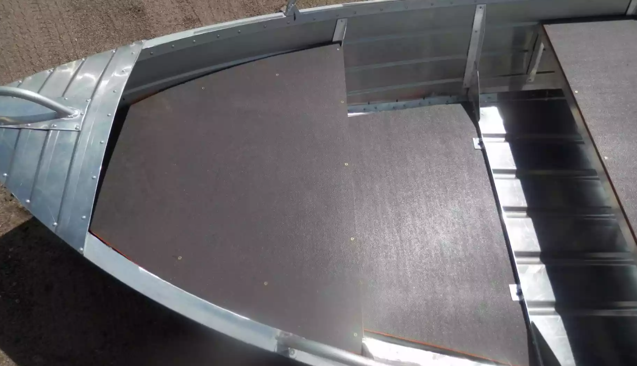 Алюминиевая лодка Вятка-Профи 32 в Ставрополе