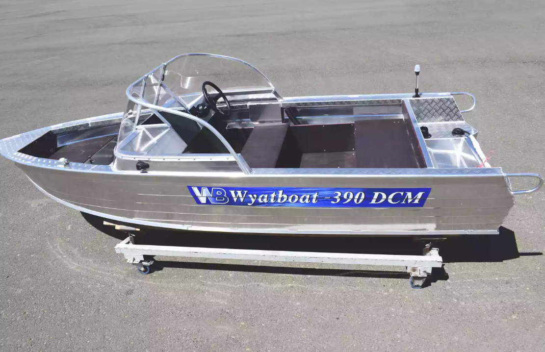 Алюминиевая лодка Wyatboat-390 DCM в Ставрополе