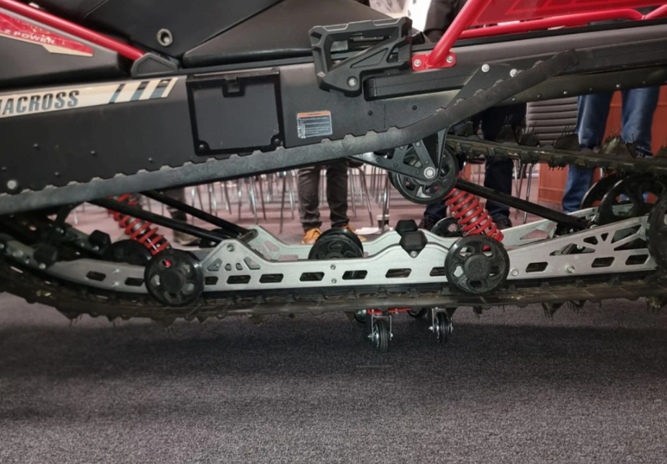 Снегоход AODES Siberiacross 1000 WT 508mm LCD 6.8 в Ставрополе