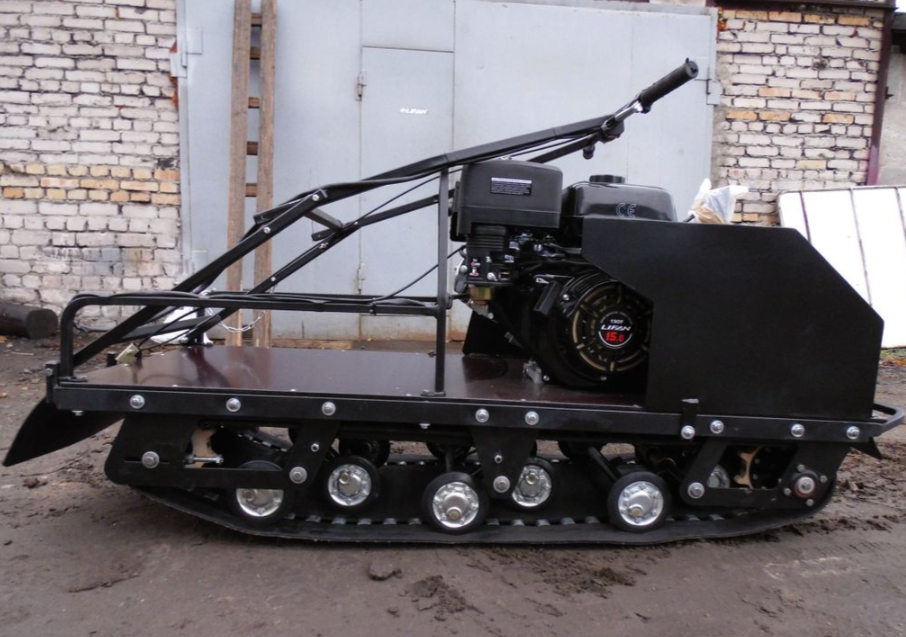 Мотобуксировщик AhtaR Зима 9 л/с с вариатором в Ставрополе