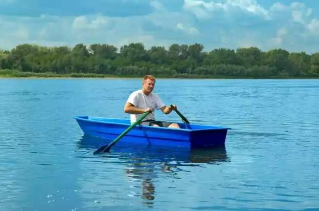 Стеклопластиковая лодка Малютка в Ставрополе