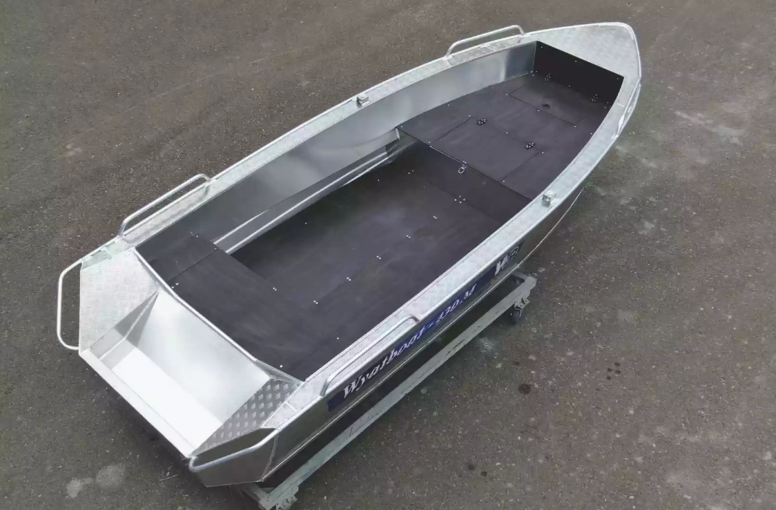 Алюминиевая лодка  Wyatboat-430М FISH в Ставрополе