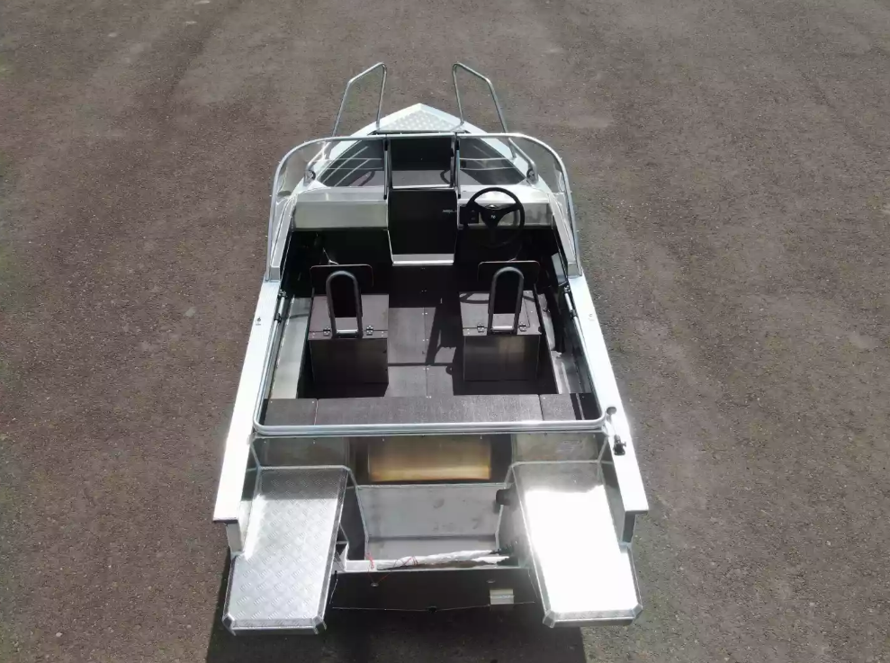 Алюминиевая лодка  Неман-400 DCM NEW в Ставрополе