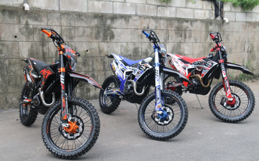 Кроссовый мотоцикл FAIDET NC300S ULTRA WP в Ставрополе