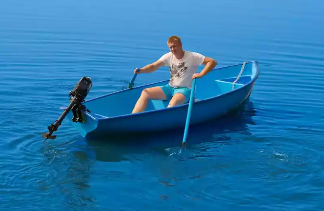 Стеклопластиковая лодка Омуль в Ставрополе