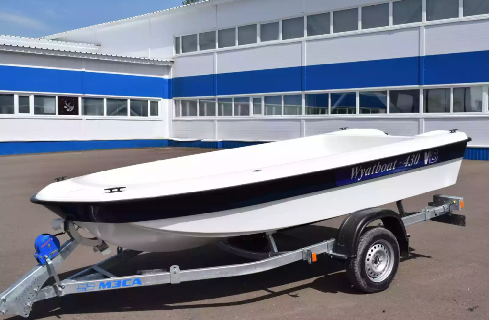 Стеклопластиковая лодка Wyatboat 430 тримаран в Ставрополе