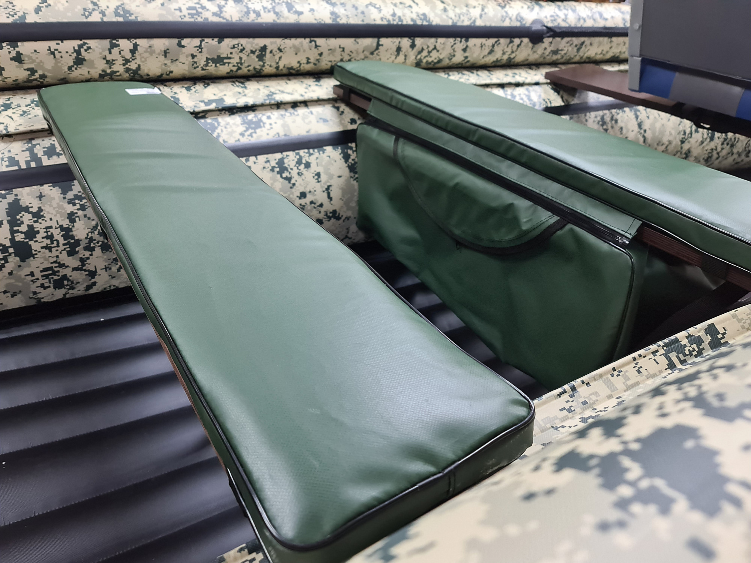 КОМПЛЕКТ МЯГКИХ НАКЛАДОК С СУМКОЙ ДЛЯ ЛОДОК 110Х20 ЗЕЛЕНЫЙ в Ставрополе