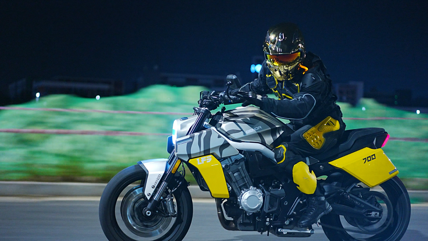 Мотоцикл Benda LFS 700 в Ставрополе